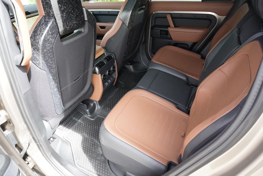 New 2026 Petra Copper LAND ROVER OCTA image 29