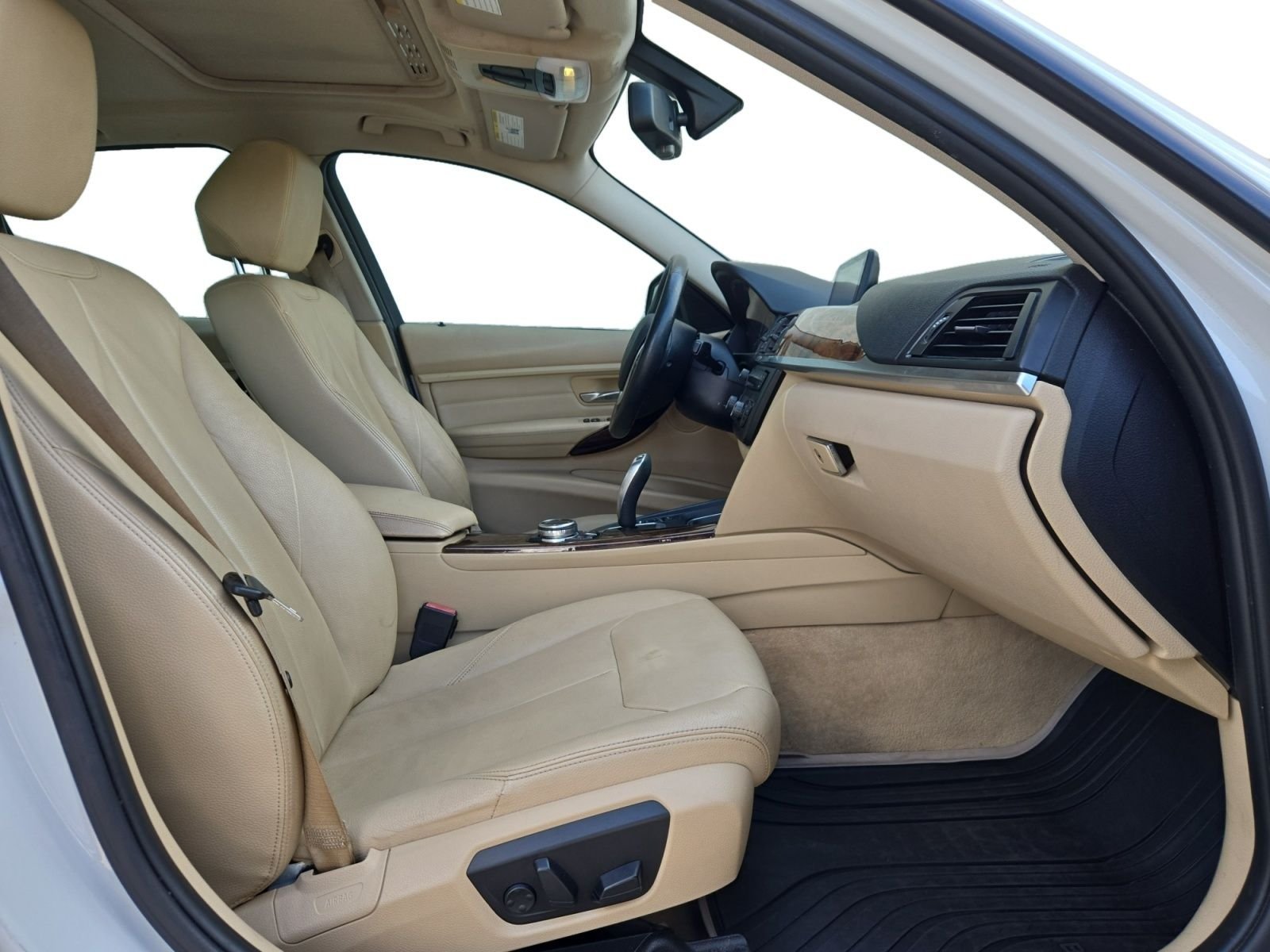 Used 2014 White BMW 328i image 23
