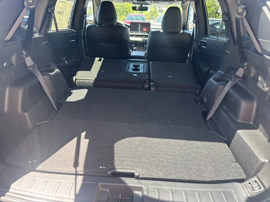 New 2026 Black Mitsubishi LE image 15