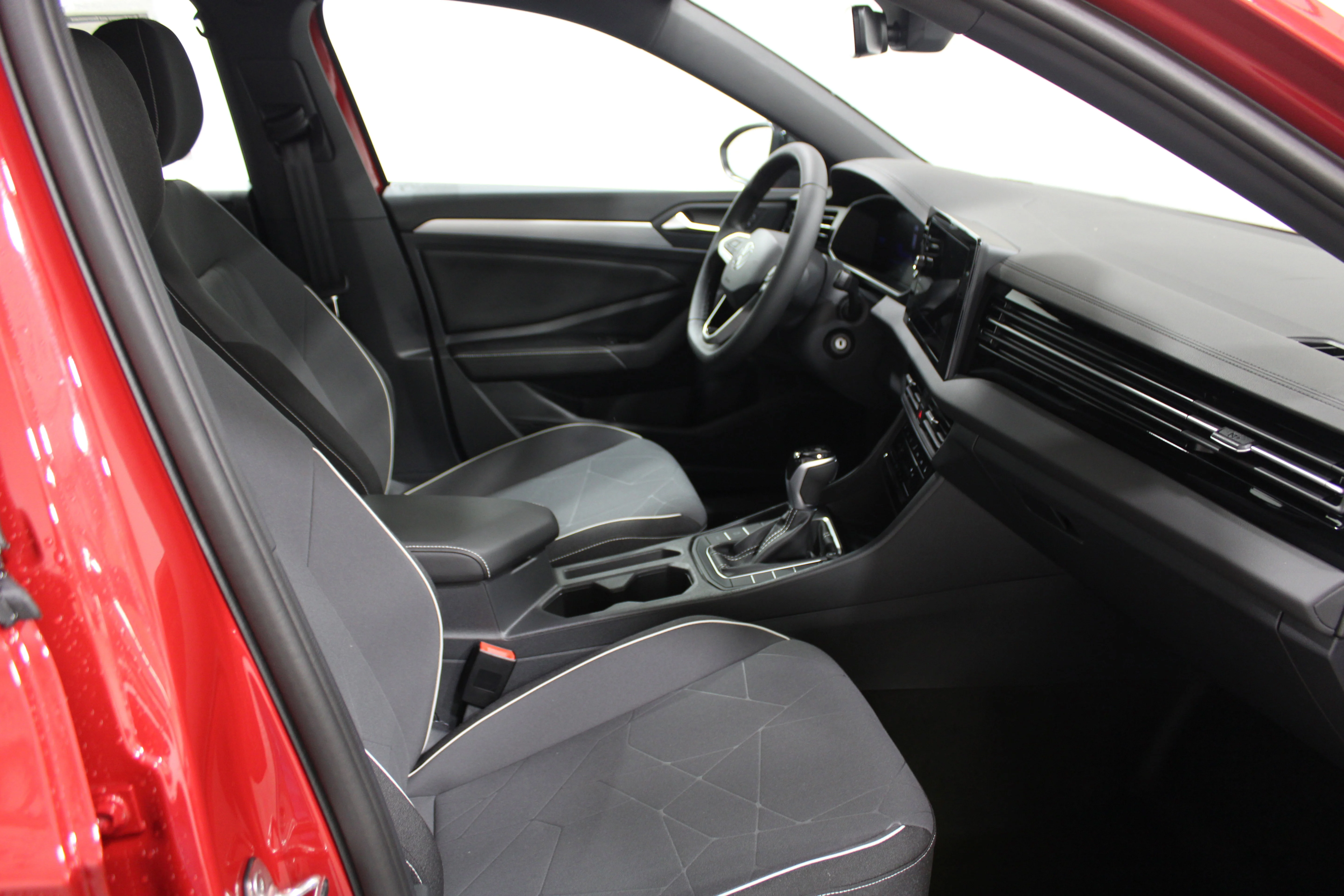 New 2026 Kings Red Metallic Volkswagen 1.5T Sport image 24