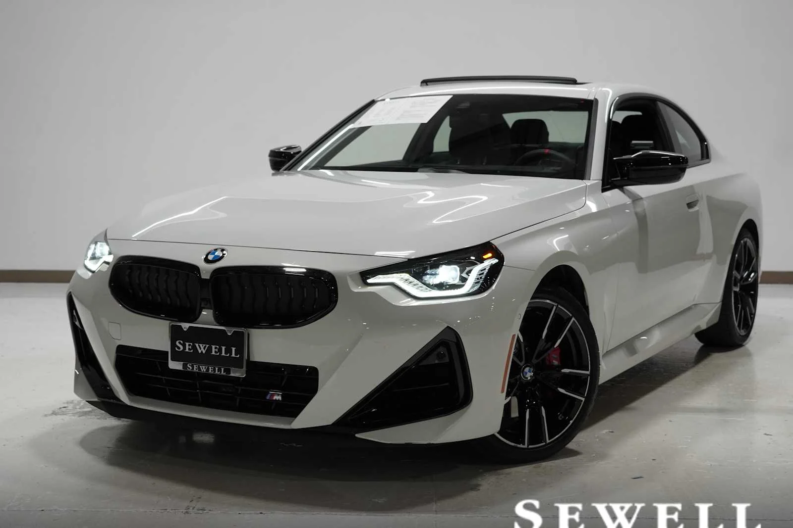 2026 BMW 2 Series M240i xDrive Coupe's photo