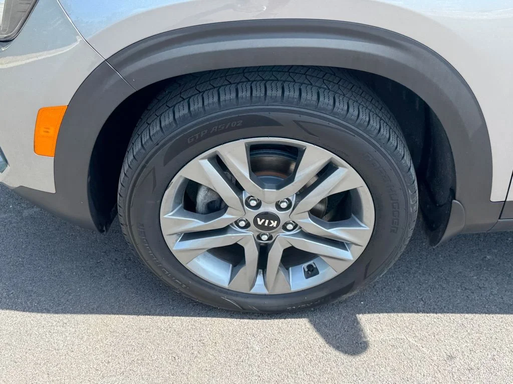 Used 2021 Gray Kia S image 15