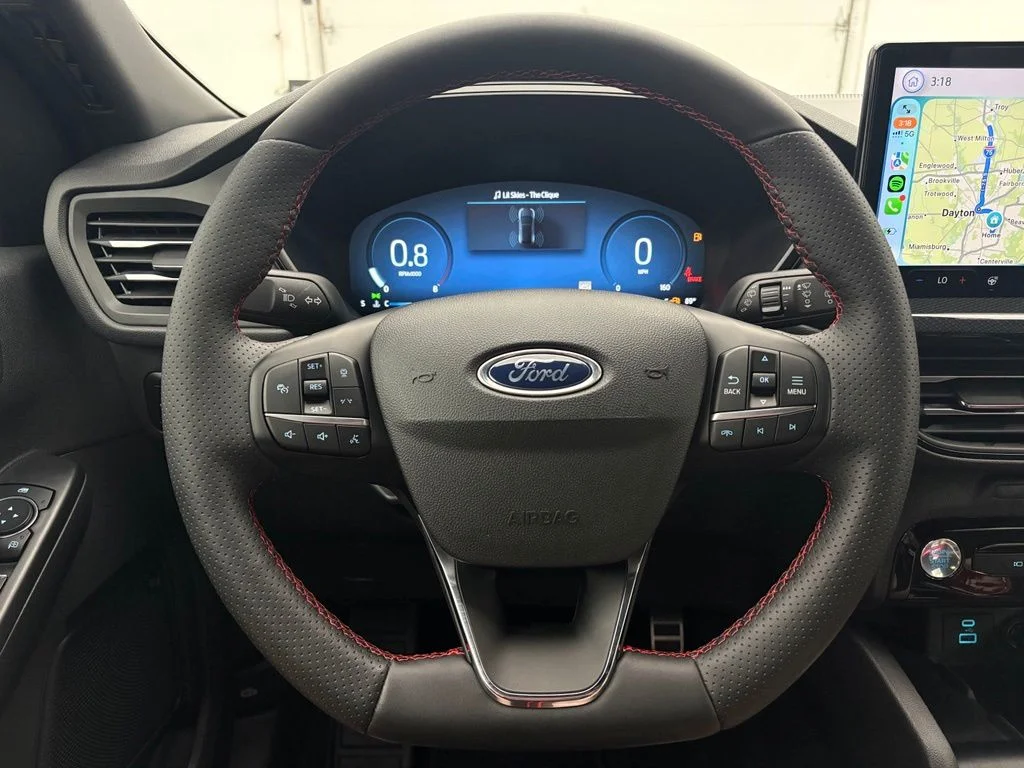 Used 2023 Agate Black Metallic Ford ST-Line Select image 20