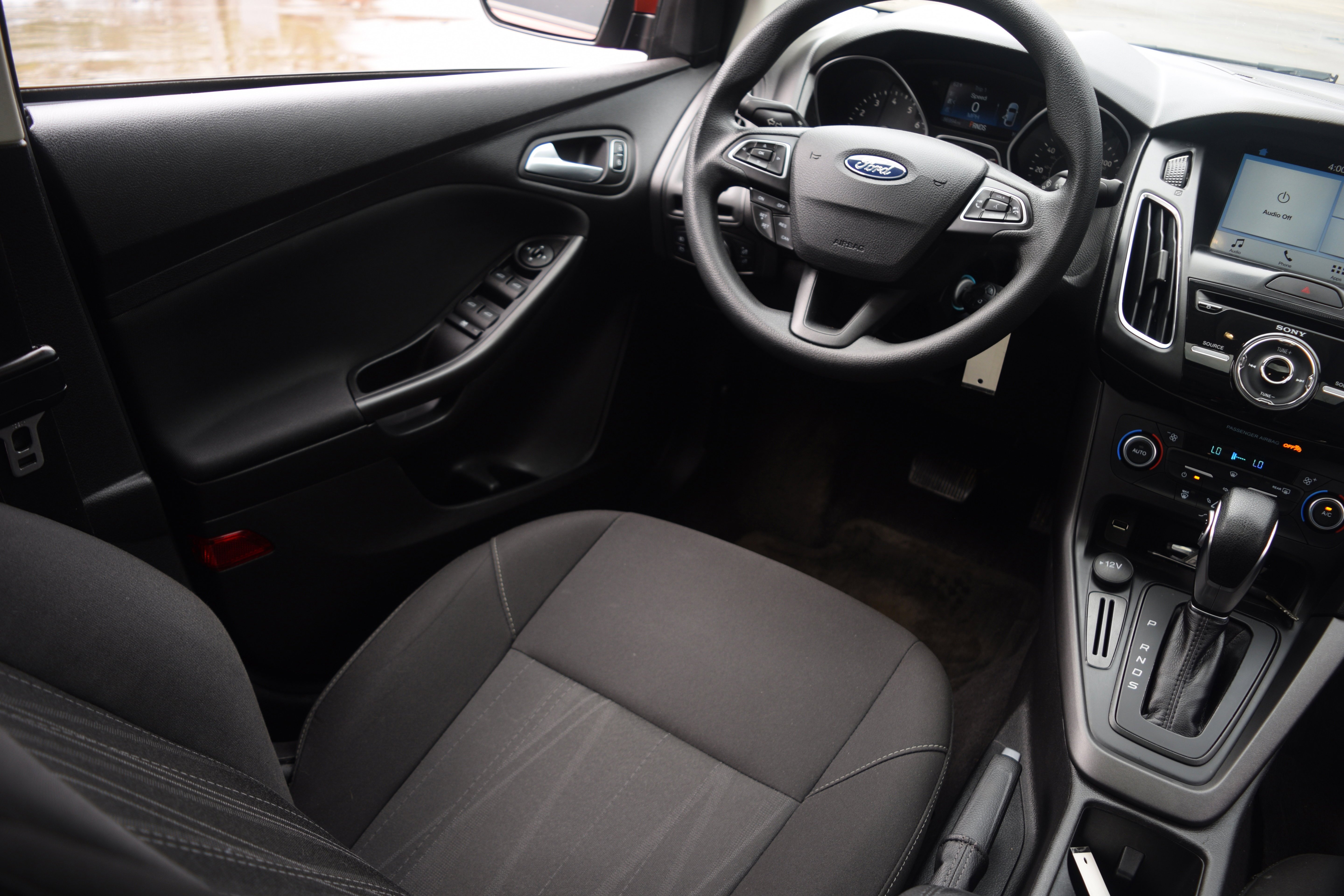 Used 2018 Ford Focus SEL with VIN 1FADP3H24JL320836 for sale in Lebanon, OH