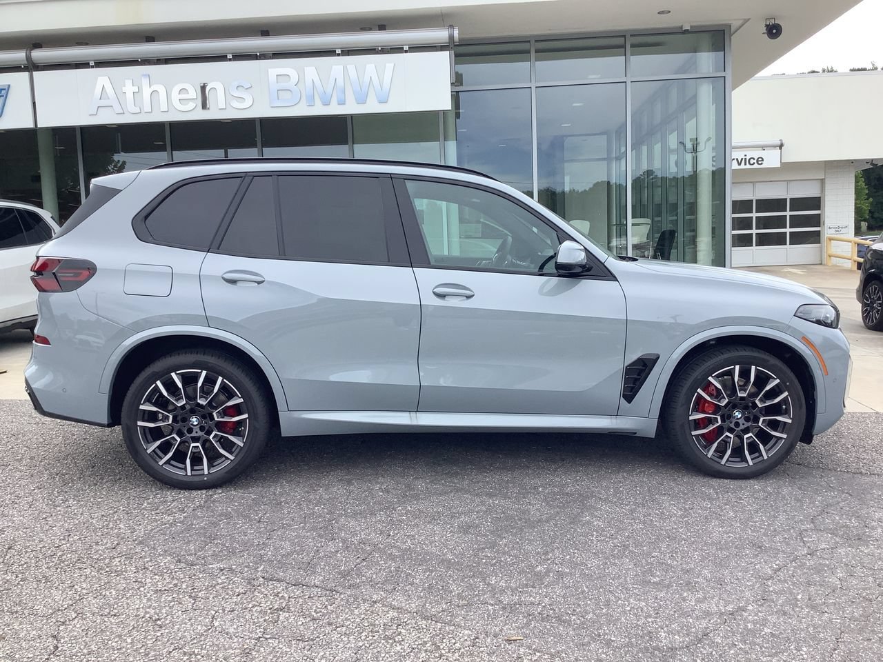 New 2026 Brooklyn Grey Metallic BMW xDrive40i image 9