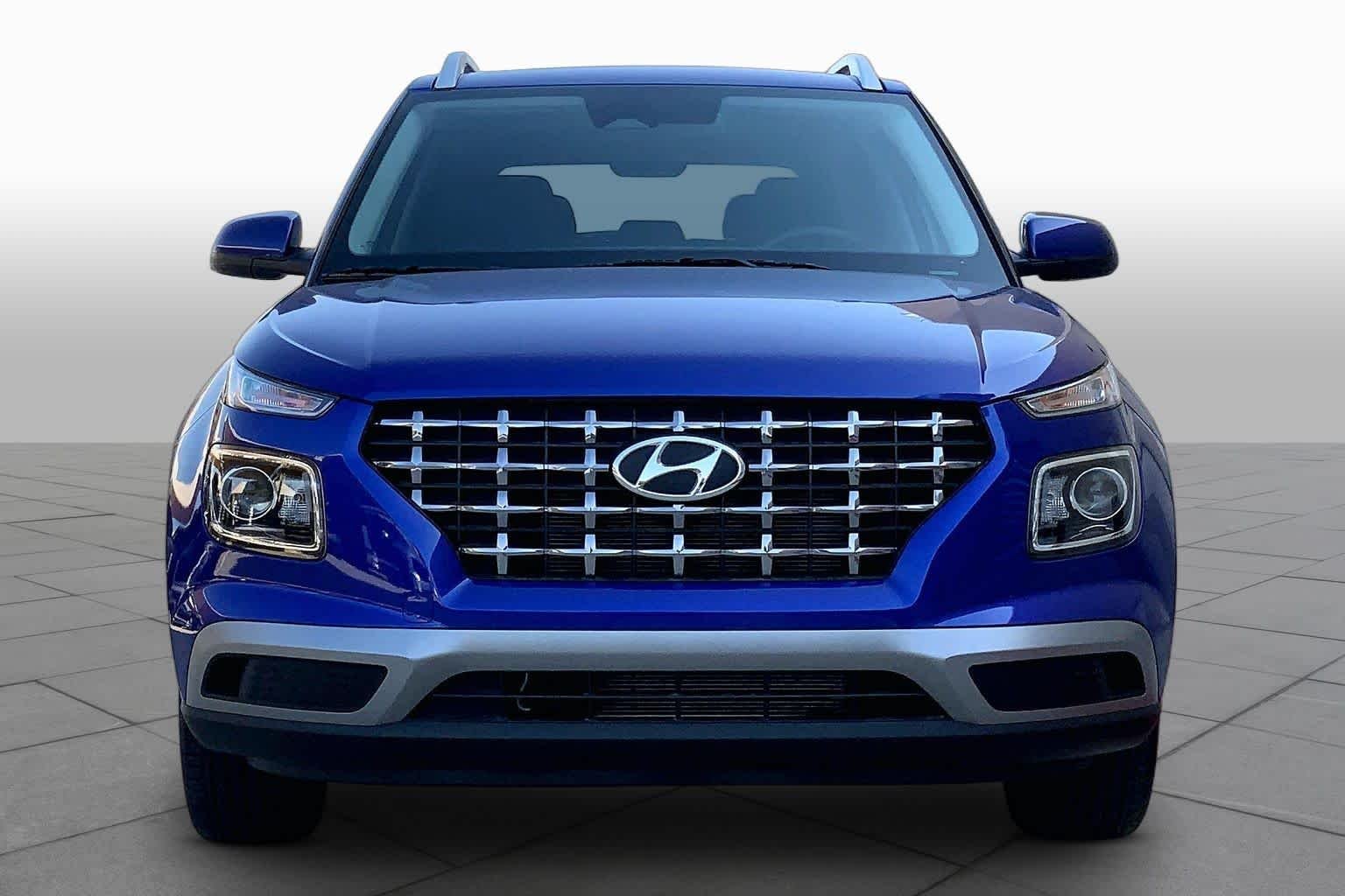 Pre-Owned 2025 Hyundai Venue SEL