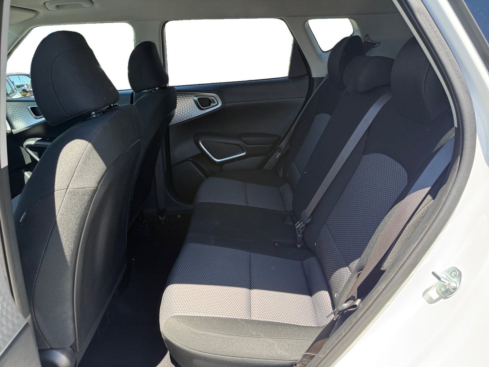 Used 2023 Snow White Pearl Kia LX image 16