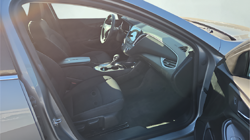 Used 2023 Gray Chevrolet LT image 30