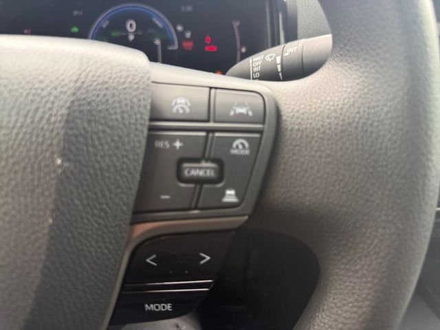 Used 2025 UNDERGROUND Toyota LE image 10