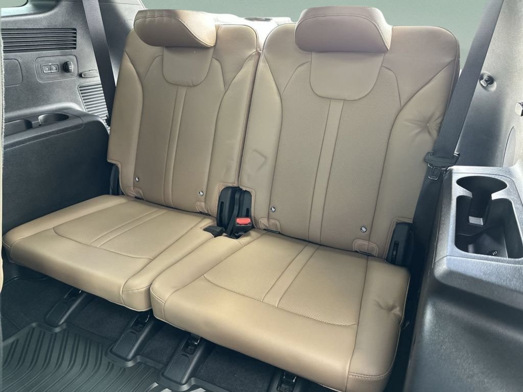Used 2026 White Kia X-Line SX Prestige image 26