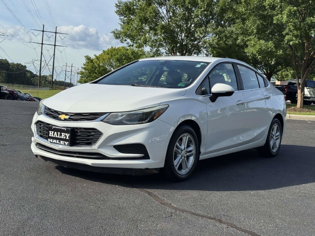 Used 2017 White Chevrolet LT image 24