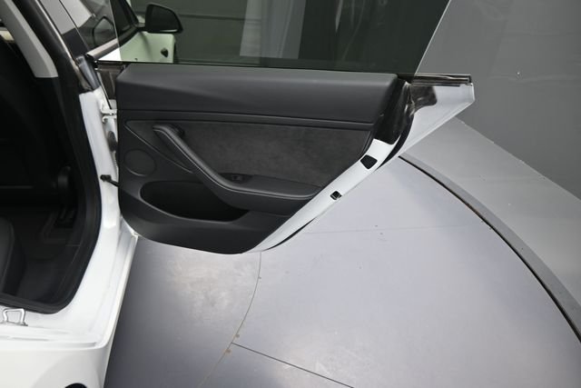 Used 2022  Tesla Long Range image 64
