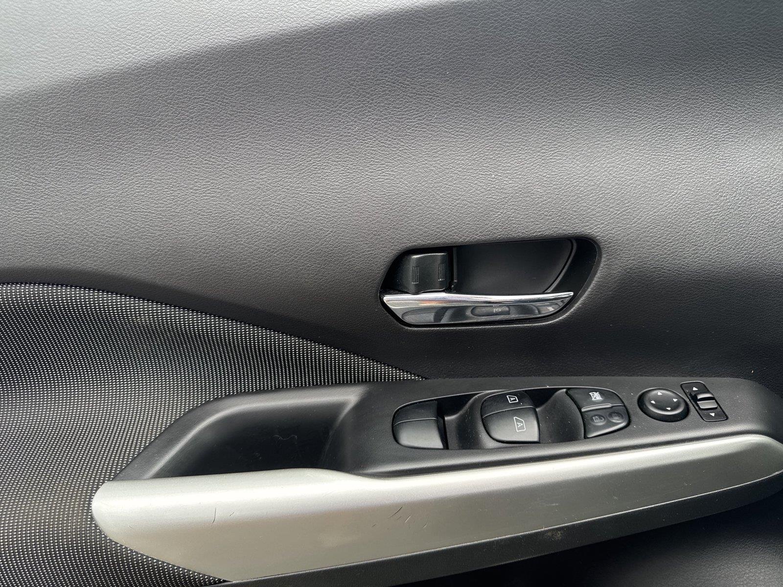 Used 2020 Deep Blue Pearl/Fresh Powder Nissan SV image 12