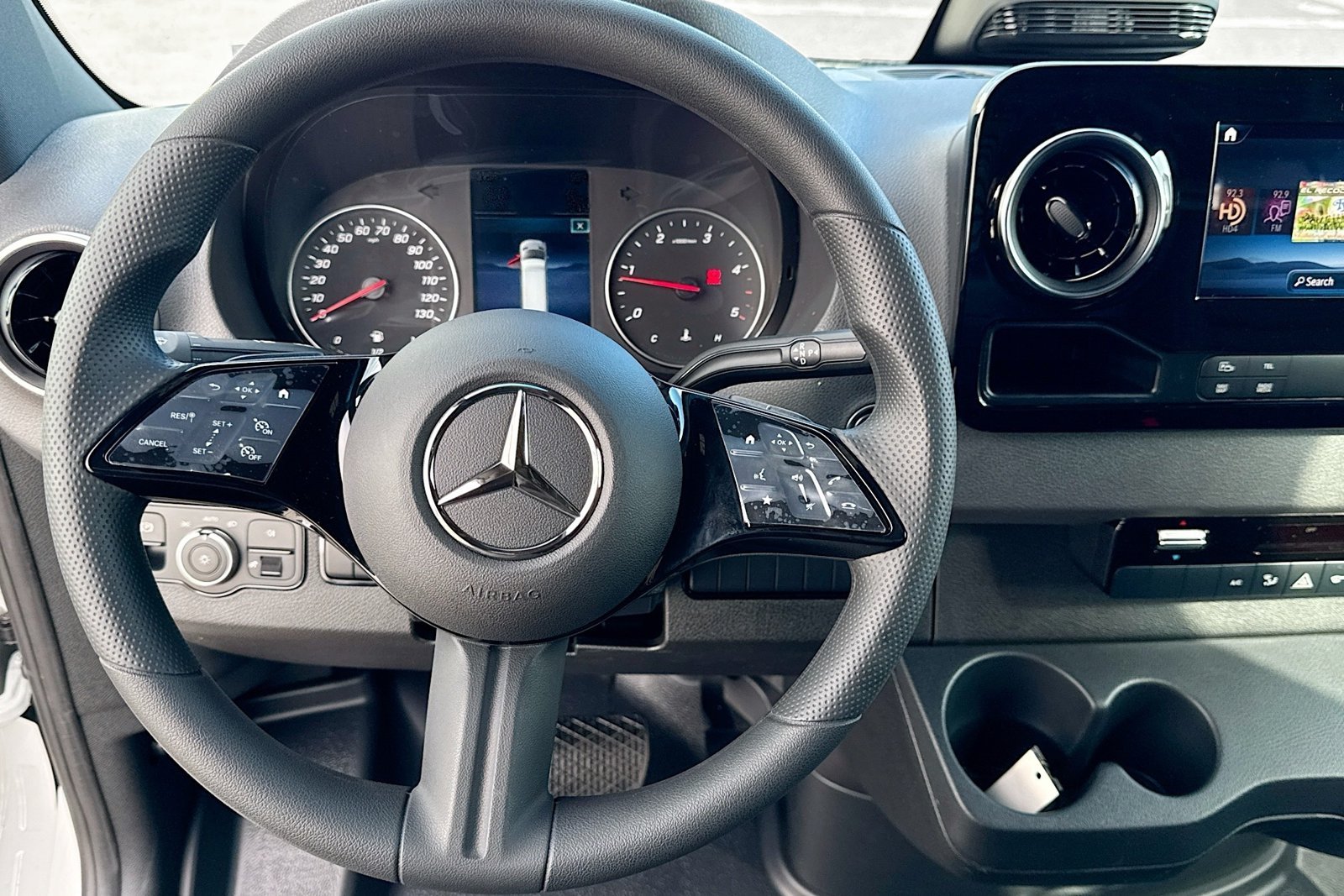 New 2026 Arctic White Mercedes-Benz  image 11