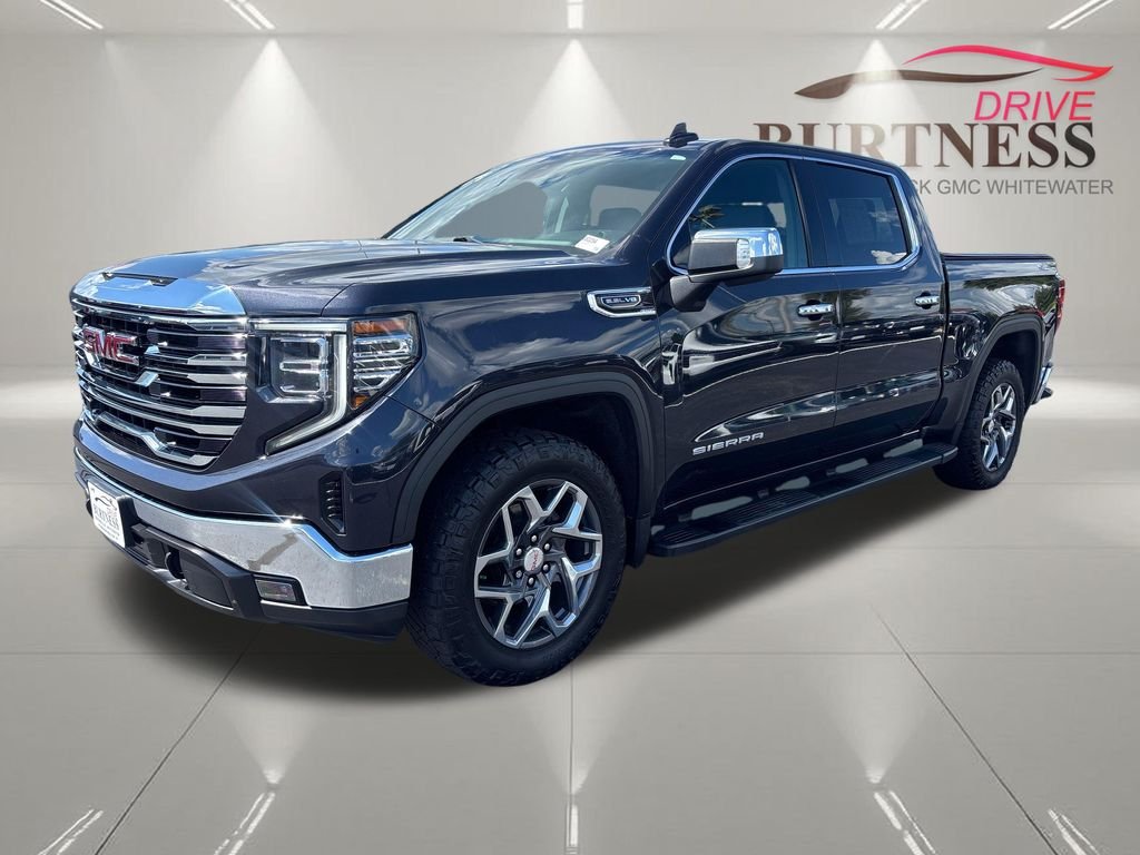 Used 2022 Silver GMC SLT image 4