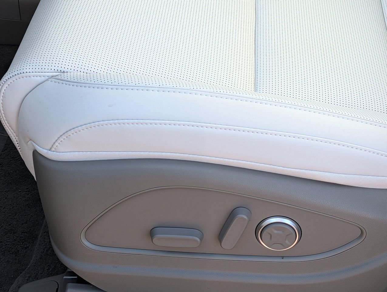 New 2026 Abyss Black Pearl Hyundai SEL Premium 7P image 13