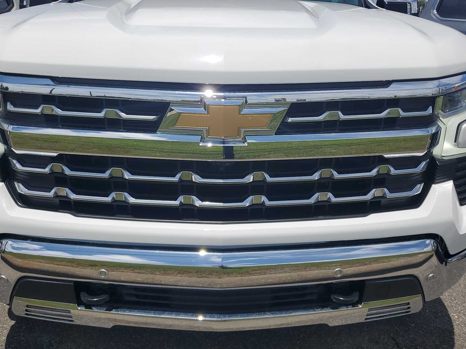 2026 Chevrolet Silverado 1500 LTZ - Photo 19