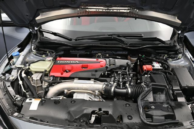 Certified Used 2019 Sonic Gray Pearl Honda Touring image 20