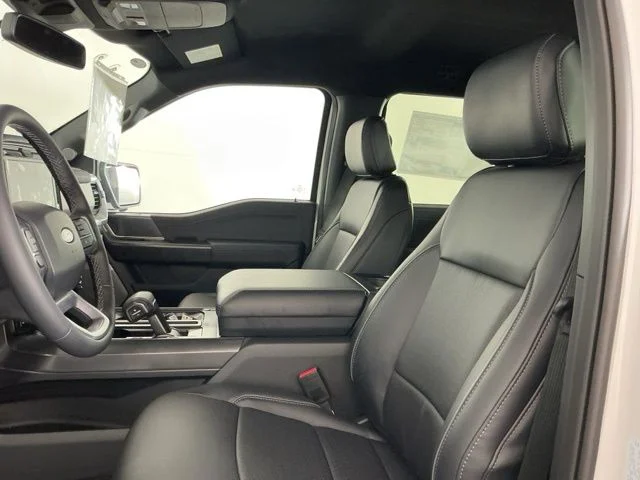 New 2026 Oxford White Ford Lariat image 16