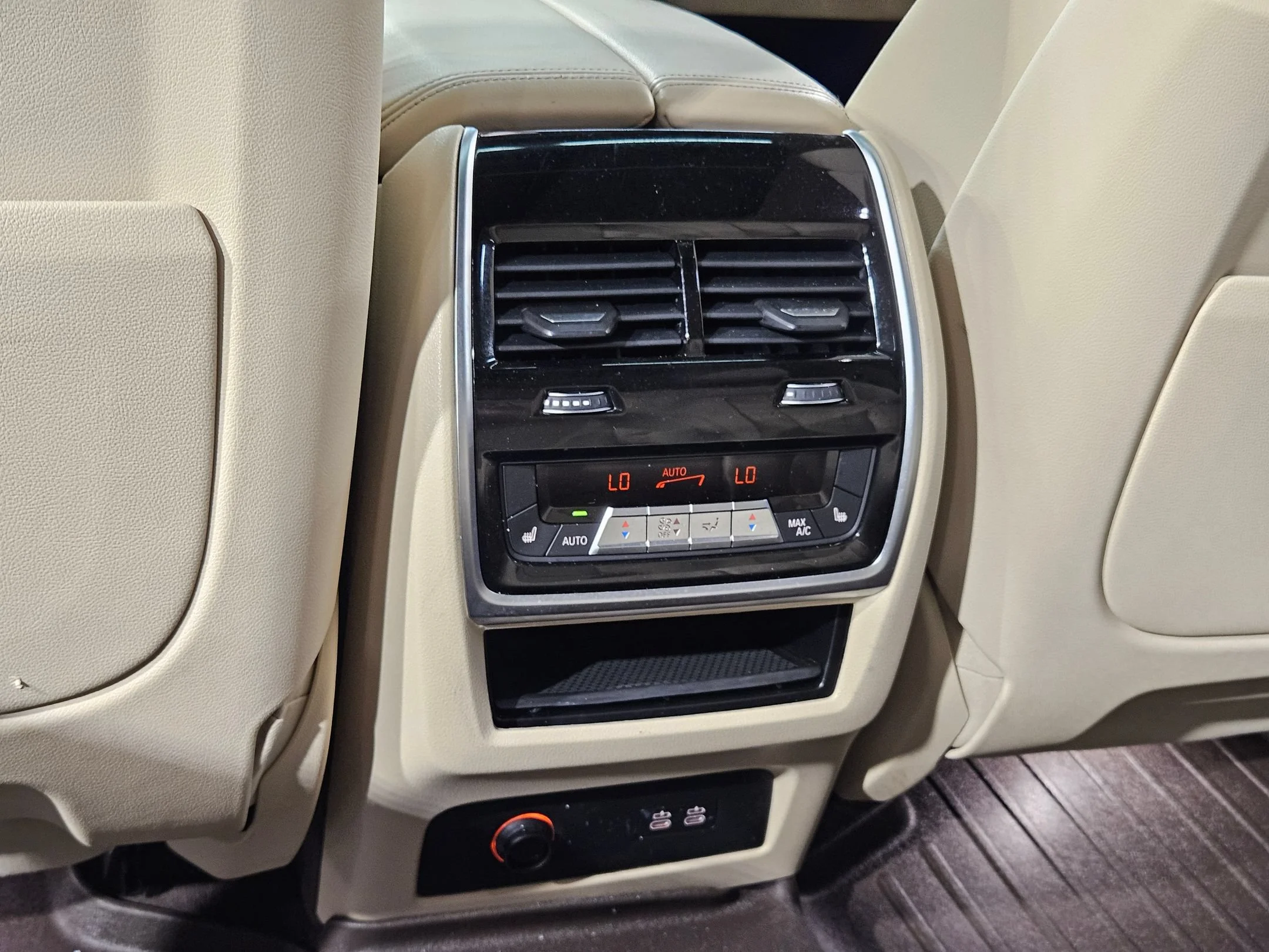 Used 2019 Phytonic Blue Metallic BMW xDrive40i image 38