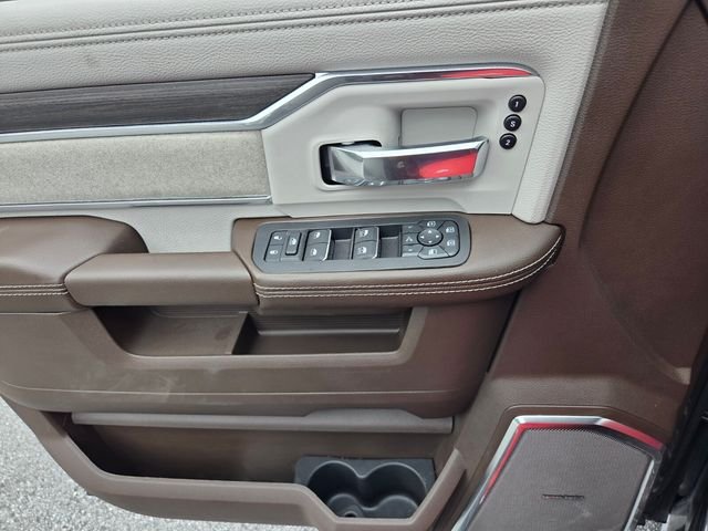 New 2026 Granite Crystal Metallic Clear-Coat Exterior Paint RAM Laramie image 24