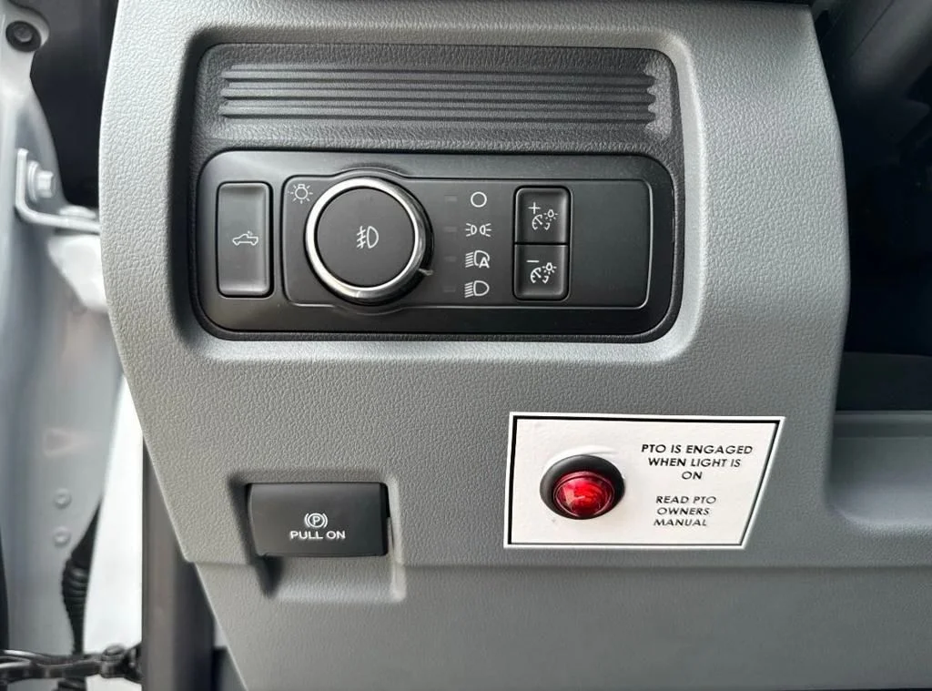 New 2025 White Ford XL image 35