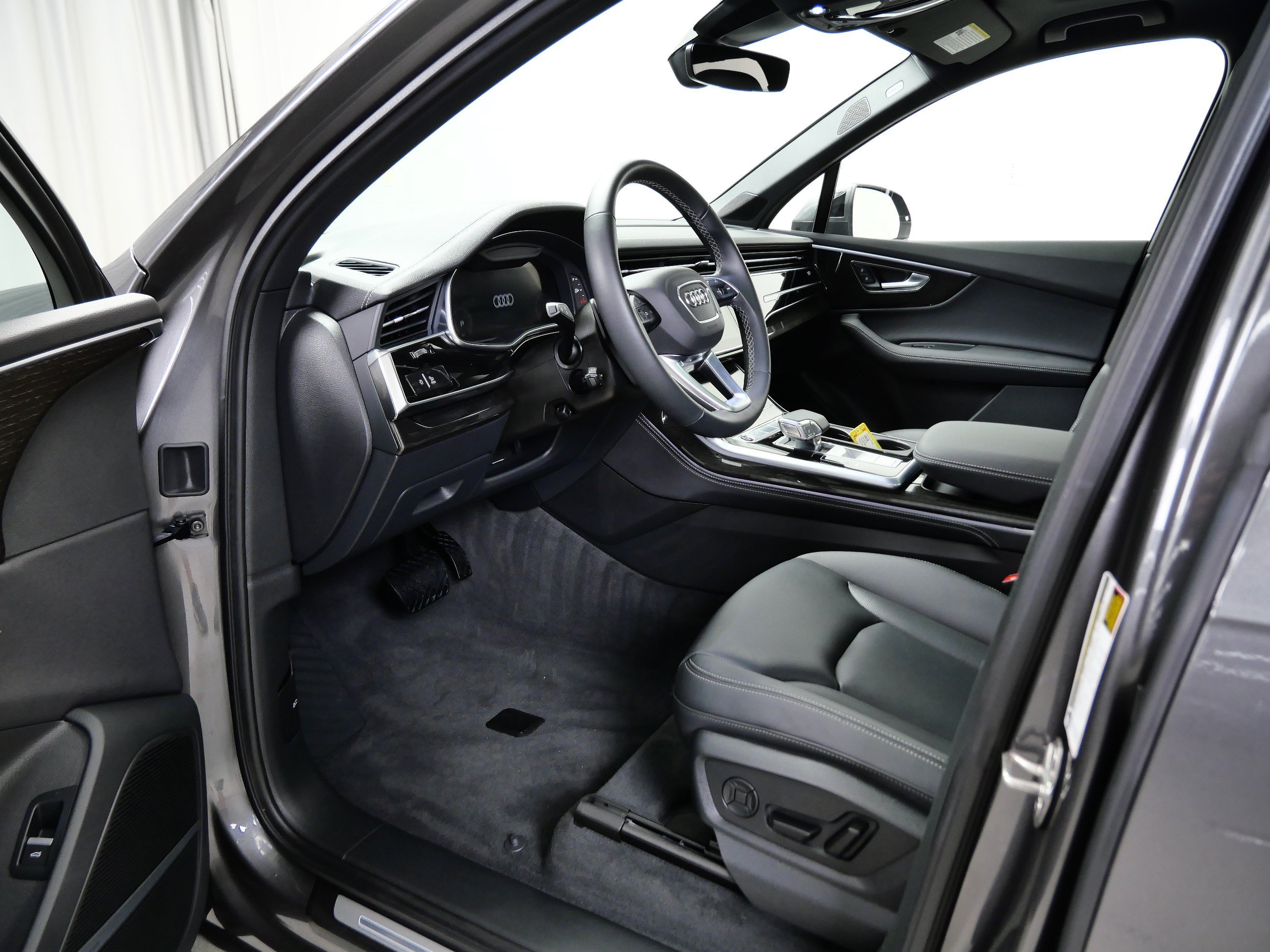 Used 2025 Samurai Gray Metallic Audi Premium Plus image 14