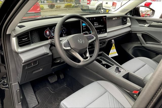 2025 Volkswagen Tiguan SE - Photo 7