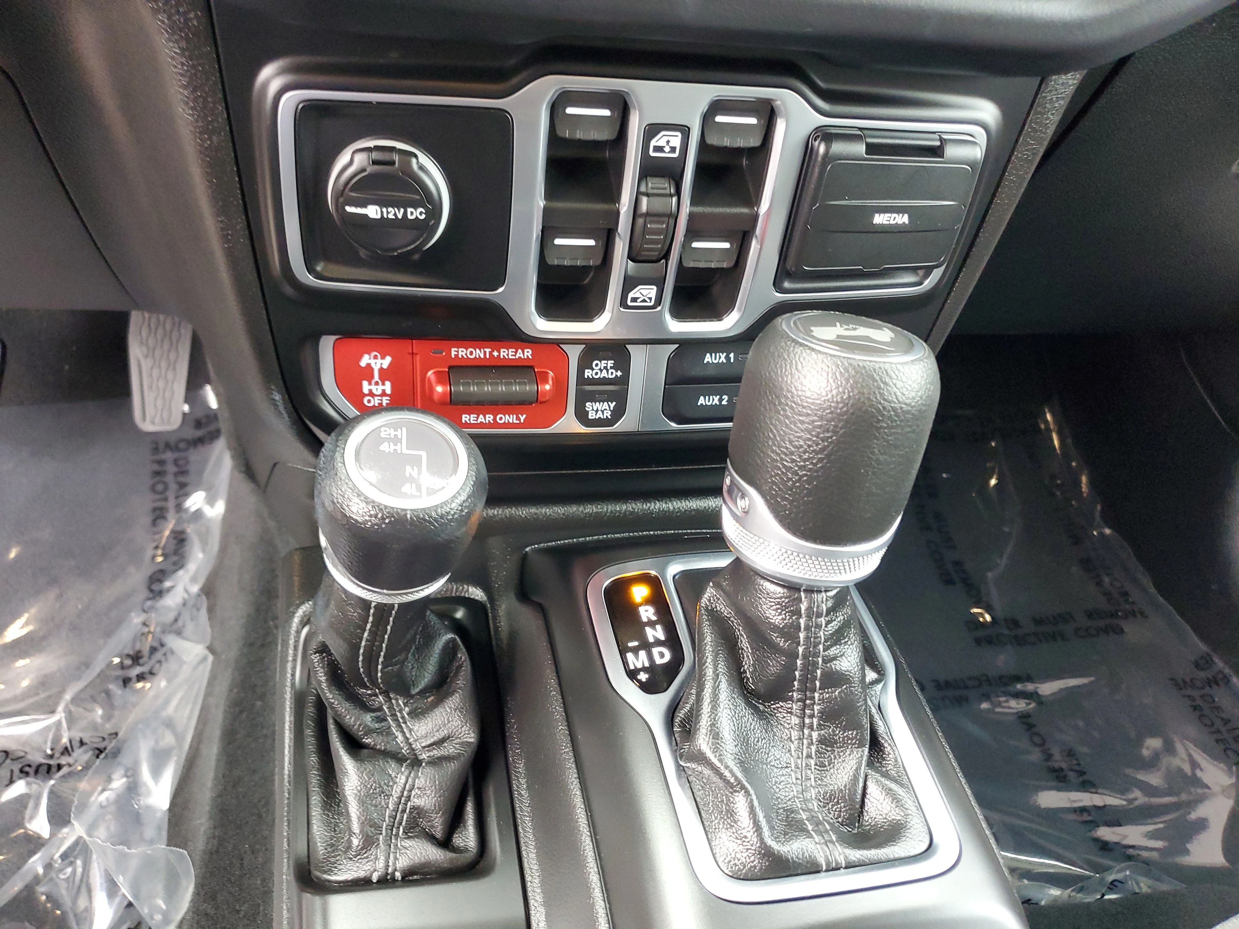 Certified Used 2026 White/off-white Jeep Rubicon image 21