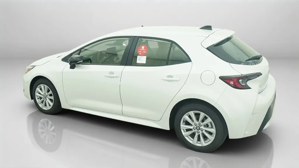New 2027 Wind Chill Pearl Toyota SE image 15