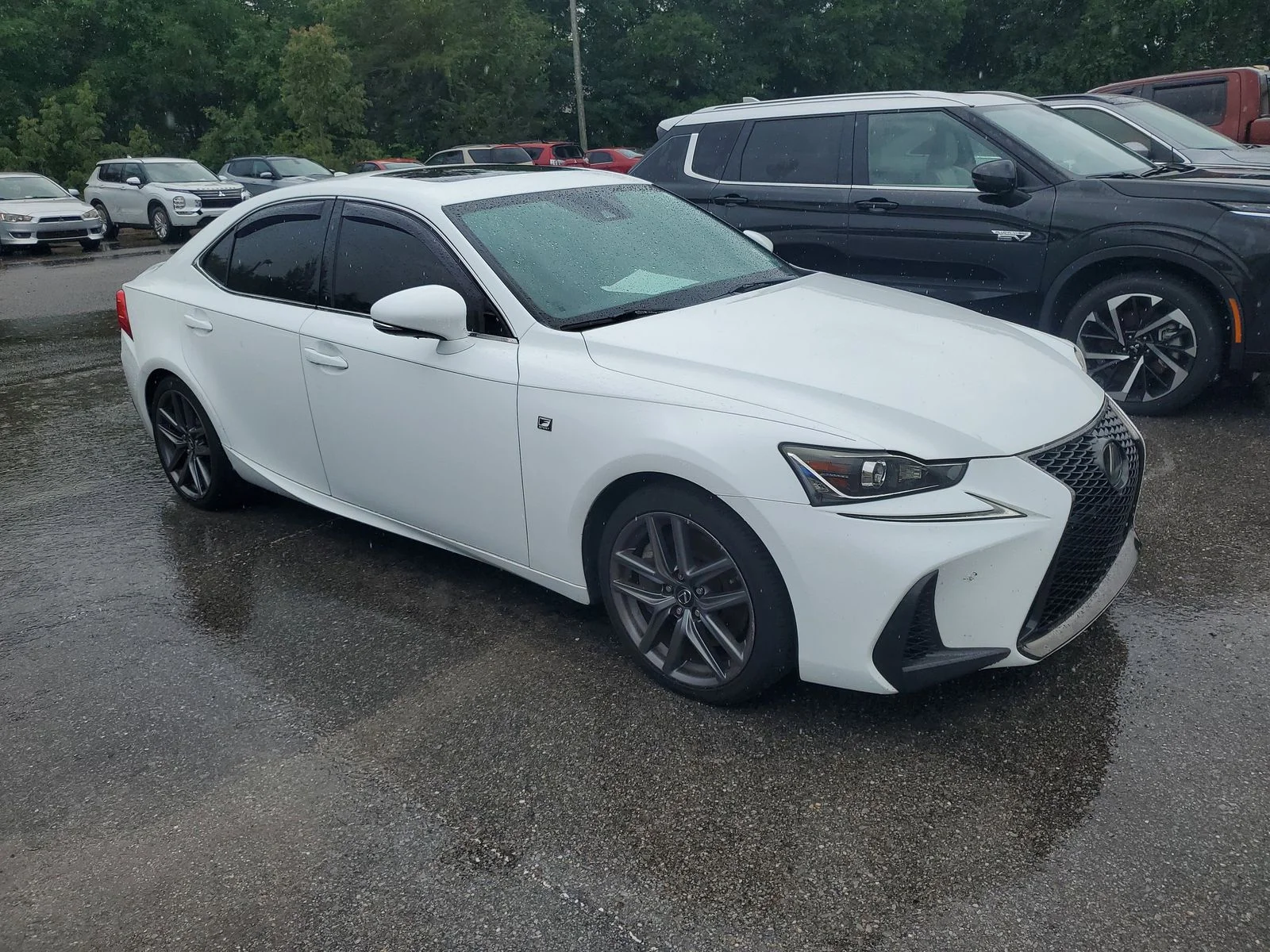 2017 Lexus IS 350 200t's photo
