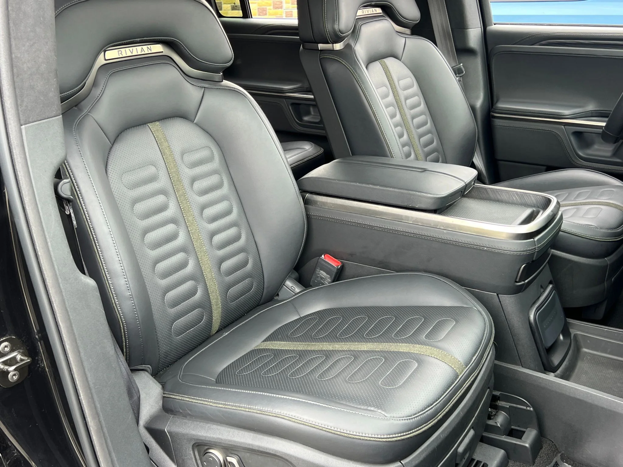 Used 2024 Black Rivian Adventure image 19