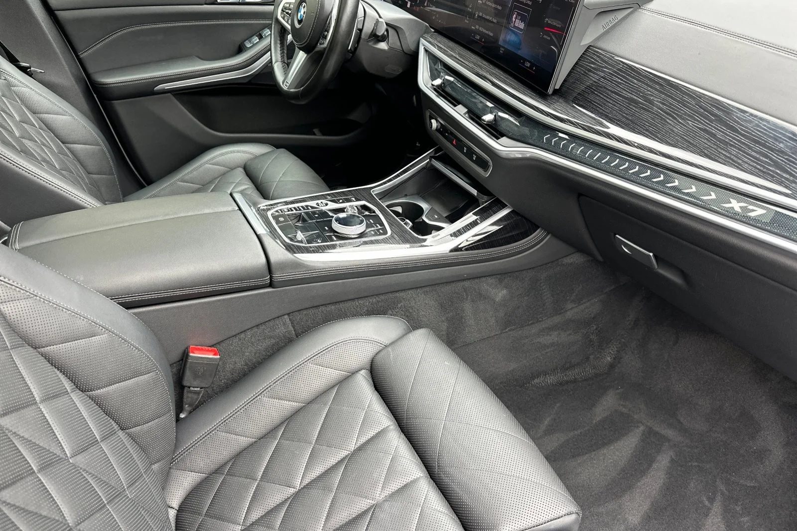 Used 2023 Brooklyn Grey Metallic BMW xDrive40i image 15