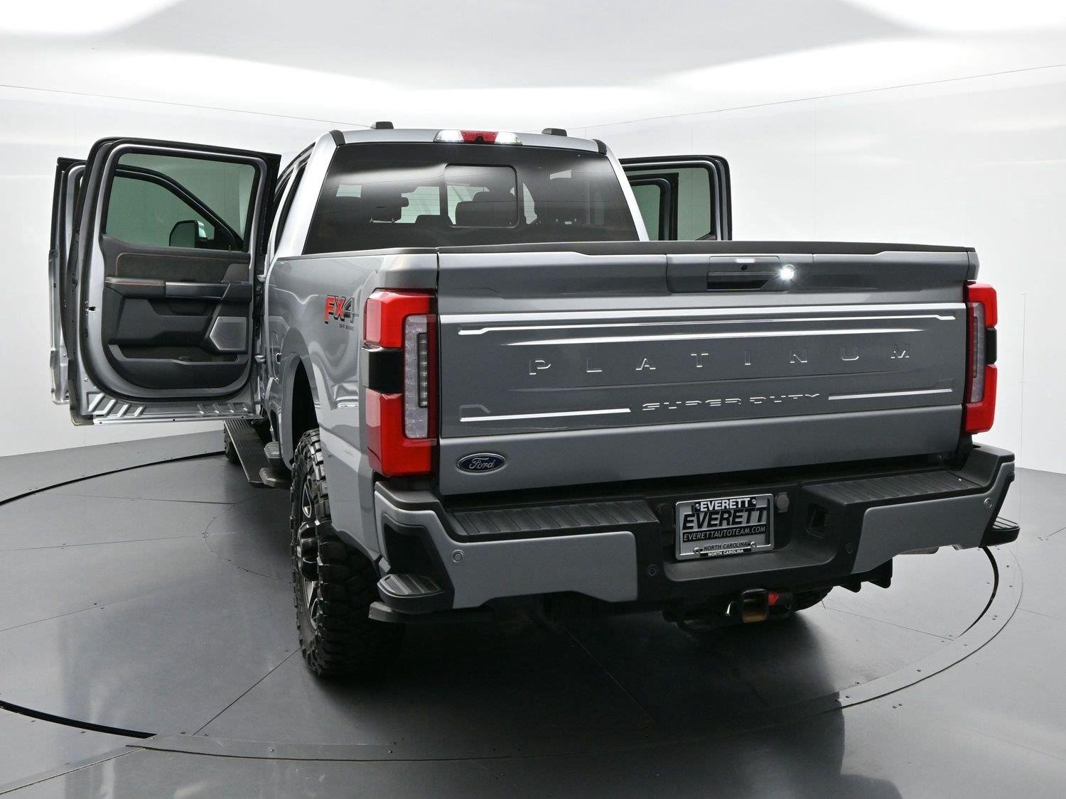 Used 2023 Iconic Silver Metallic Ford XL image 47