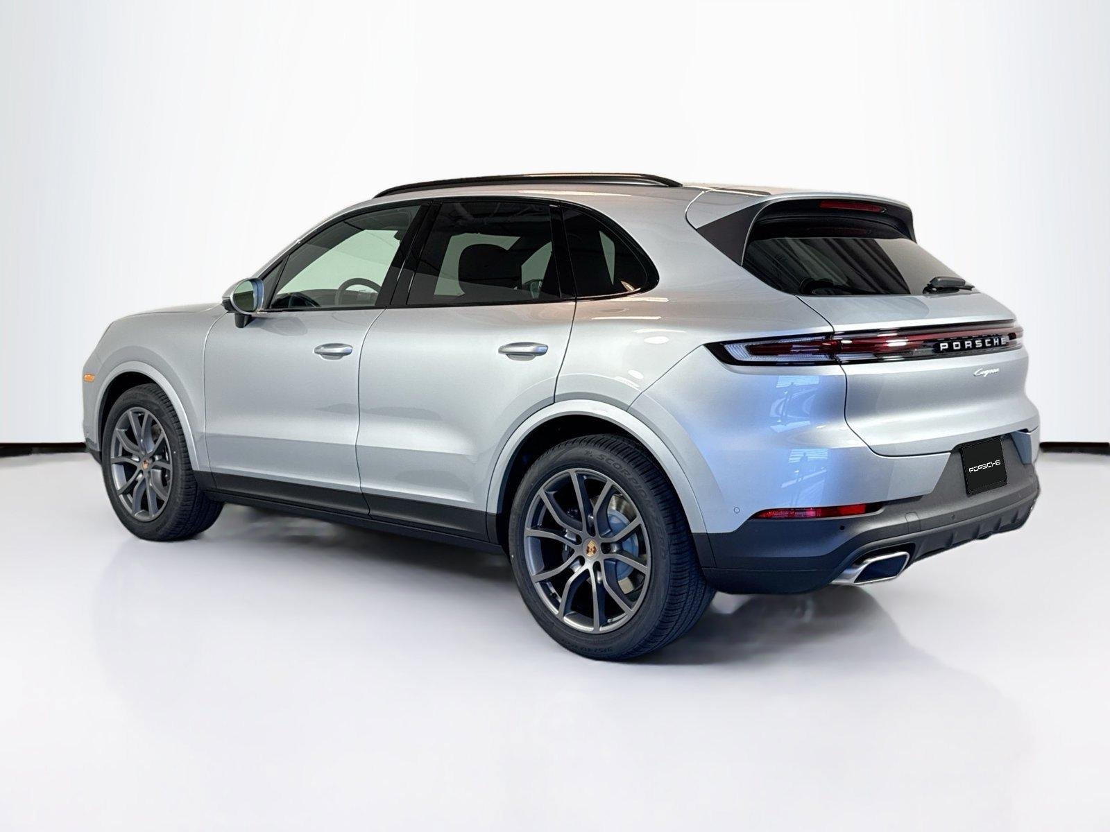 Used 2026 Dolomite Silver Metallic Porsche  image 3