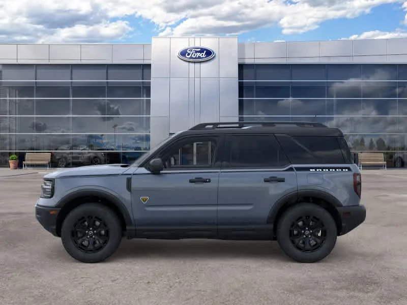 New 2026 Azure Gray Metallic Tri-Coat Ford Badlands image 4