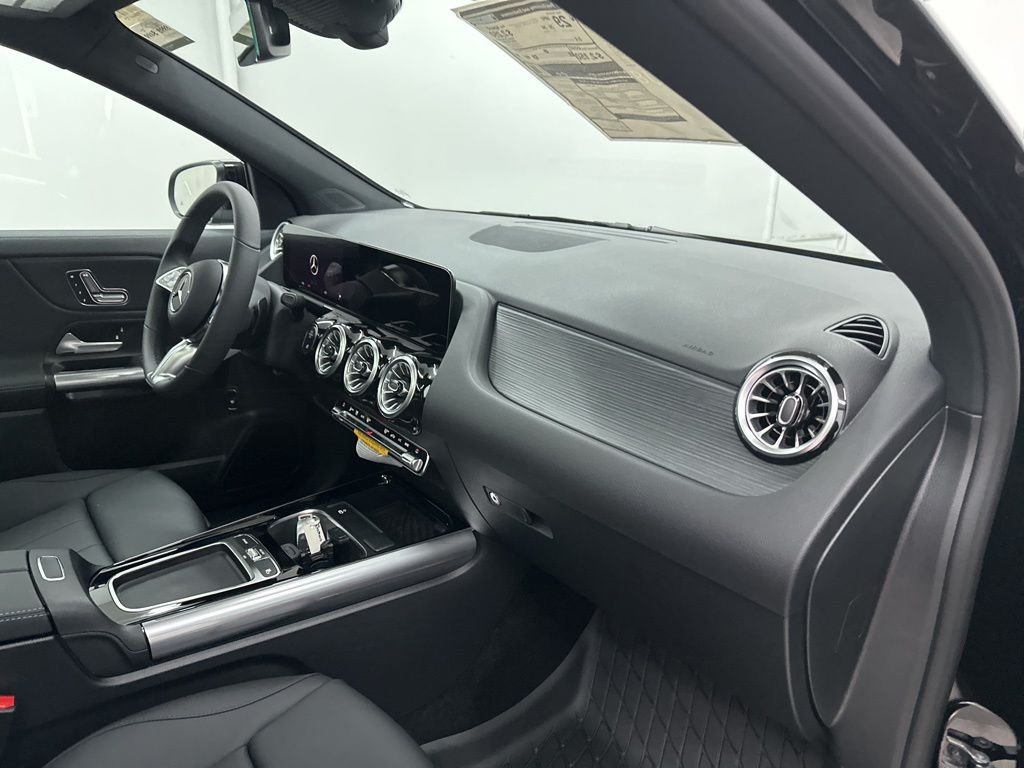 New 2026 Night Black Mercedes-Benz GLA 250 image 27