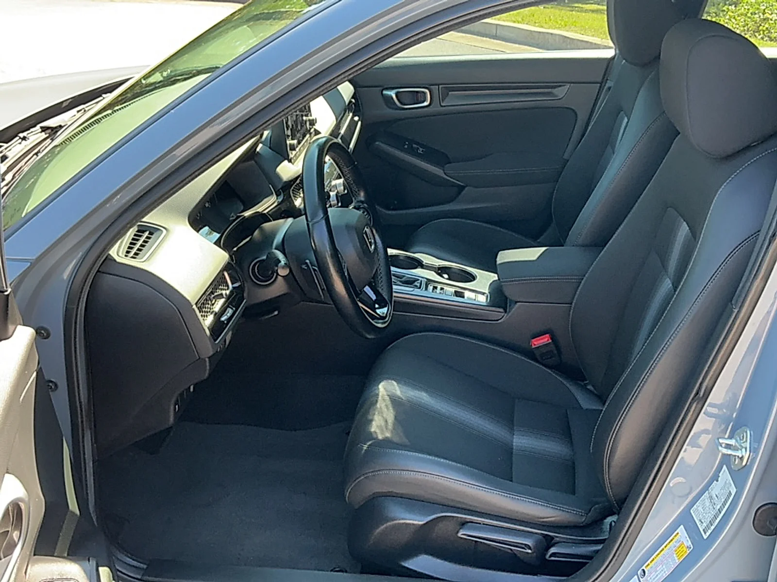 Used 2024  Honda Sport image 12