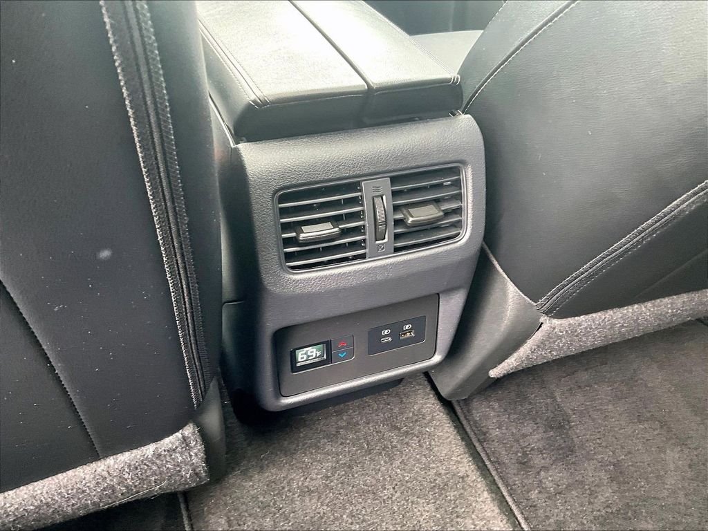Used 2023 Gray Nissan SL image 28