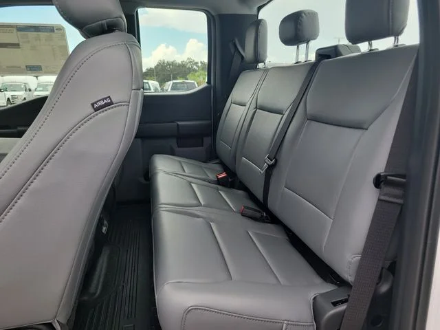 New 2026 Oxford White Ford XL image 14