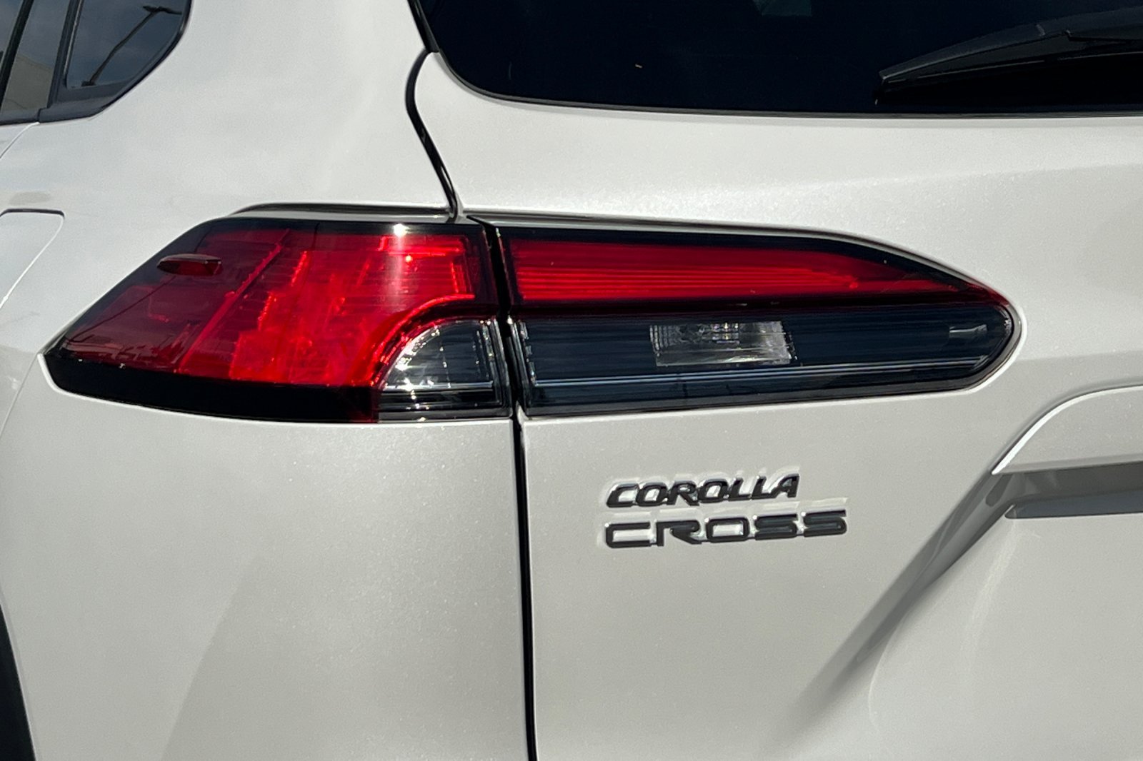 Certified Used 2026 Pearl Toyota XLE image 26