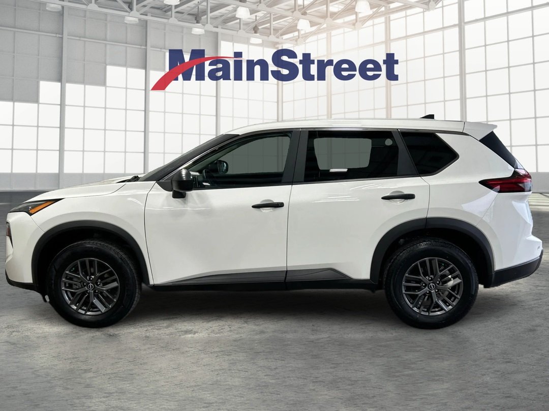 Used 2024 Nissan Rogue S with VIN 5N1BT3AA7RC701330 for sale in Kansas City