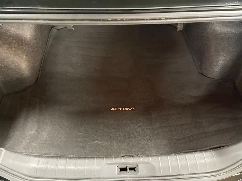 Used 2025 Black Nissan 2.5 SV image 30