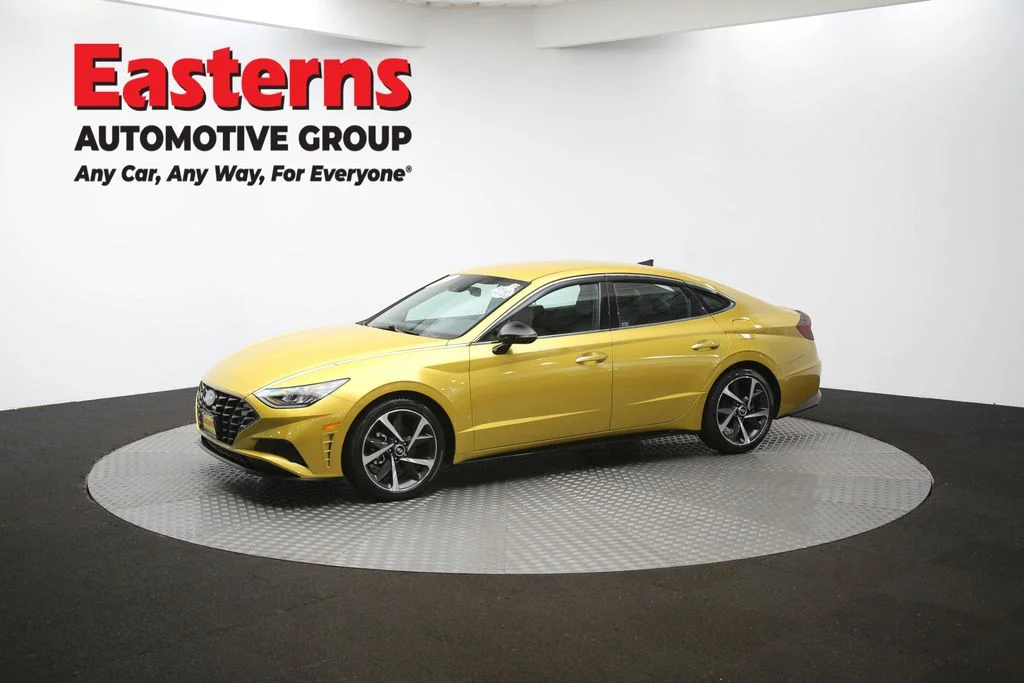 Used 2021 Yellow Hyundai SEL Plus image 56