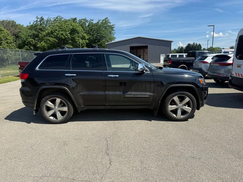 Used 2015 Black Jeep Limited image 5