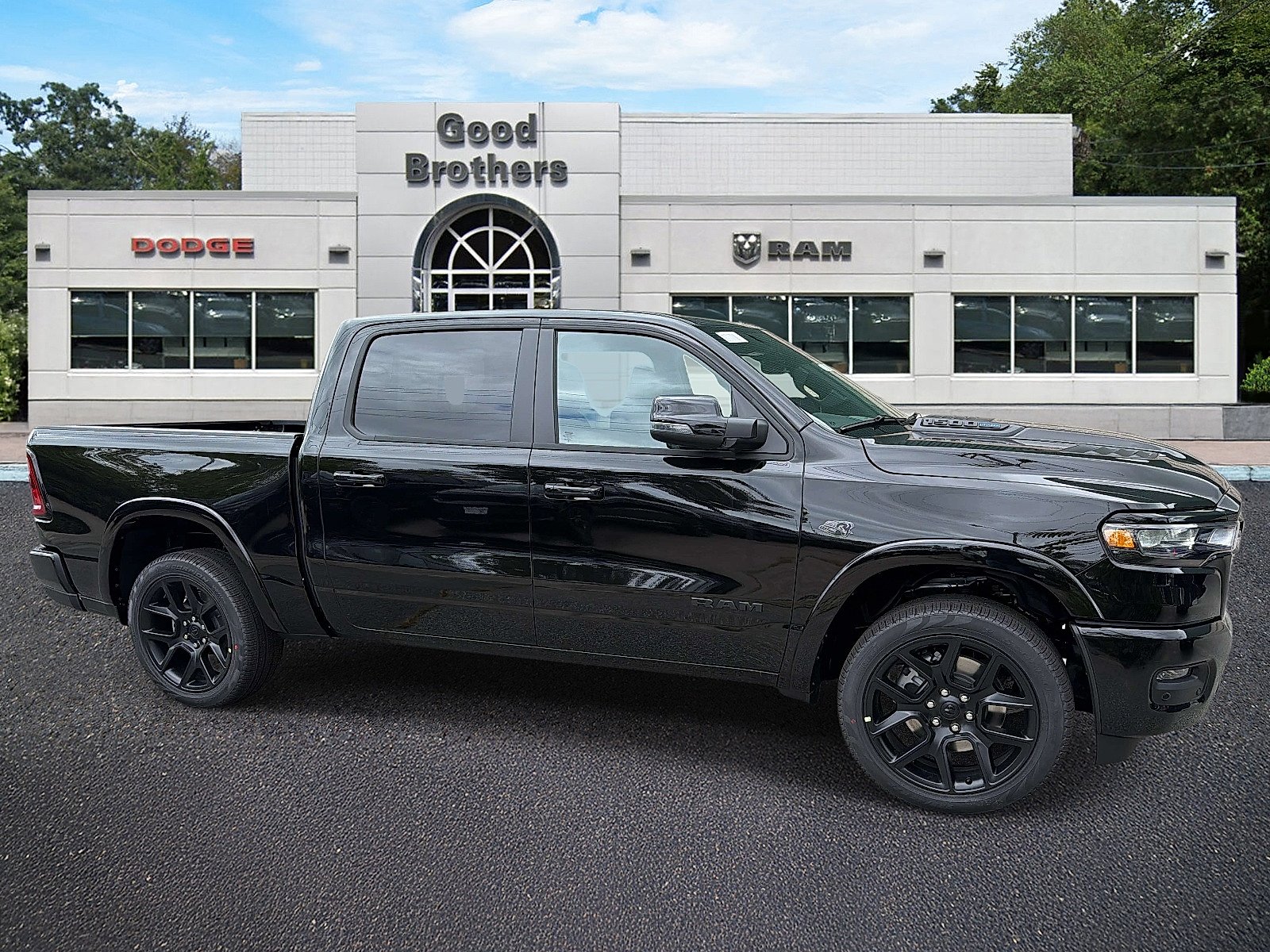New 2027 Diamond Black Crystal Pearl-Coat Exterior Paint RAM Laramie Crew Cab 4x4 5