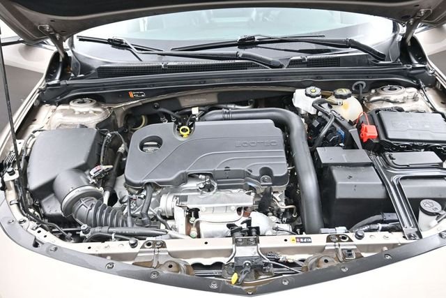Used 2024 Mineral Gray Metallic Chevrolet LT image 24