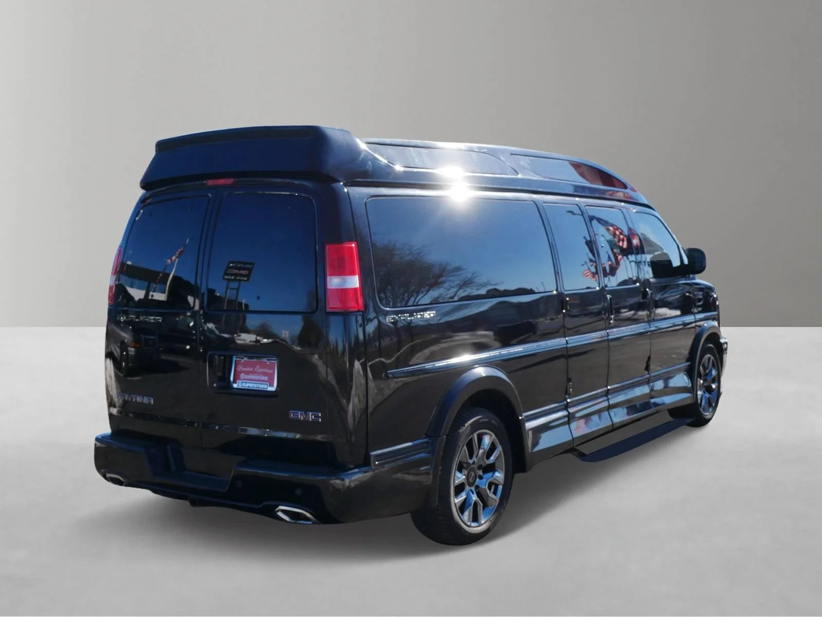 Used 2025 Onyx Black GMC Work Van image 4