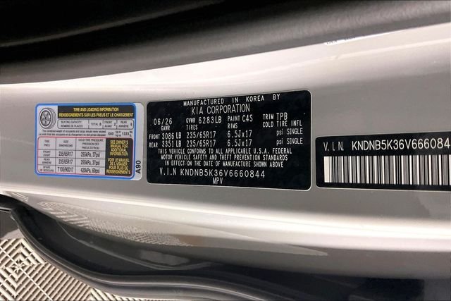 New 2027 Ceramic Silver Kia LXS image 9