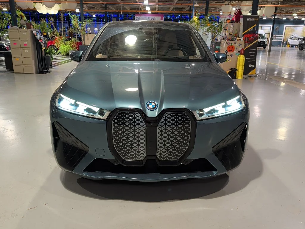 Used 2024 Blue BMW xDrive50 image 5
